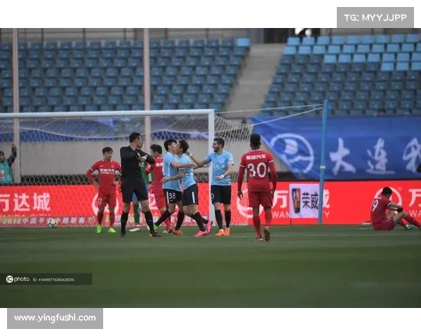 感受足球激情与魅力 大连一方赛事精彩瞬间回顾与分享